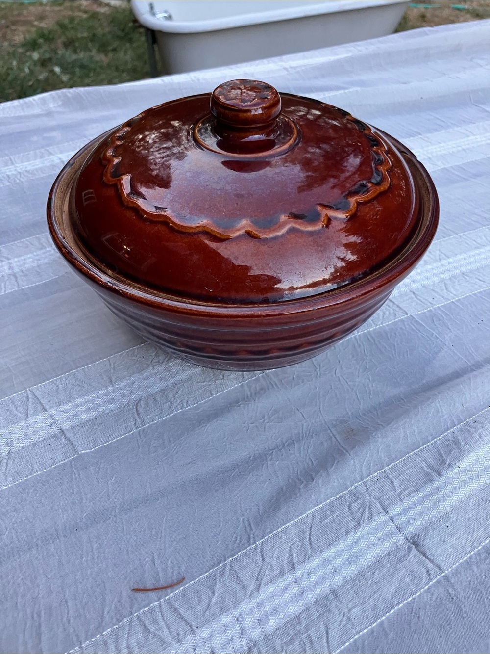 Marcrest gingerbread / daisy dot 1950’s stoneware covered 2Q